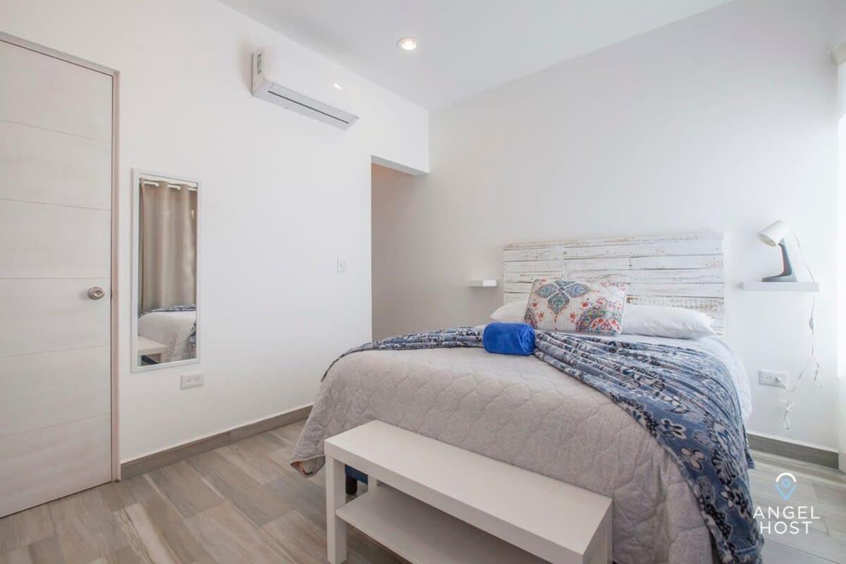 Private Pool Condo 5-Min Drive To Waterfront Malecon! 拉巴斯 外观 照片