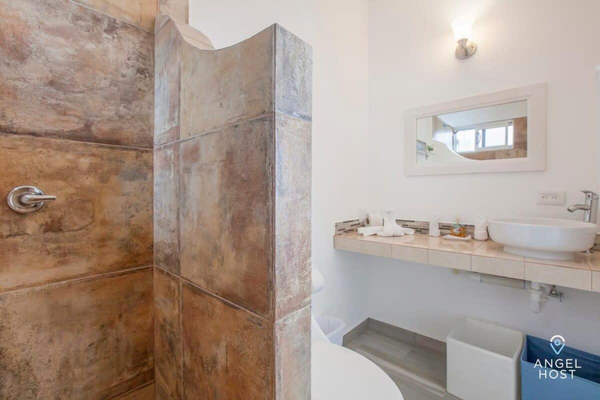 Private Pool Condo 5-Min Drive To Waterfront Malecon! 拉巴斯 外观 照片