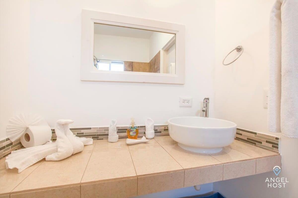 Private Pool Condo 5-Min Drive To Waterfront Malecon! 拉巴斯 外观 照片