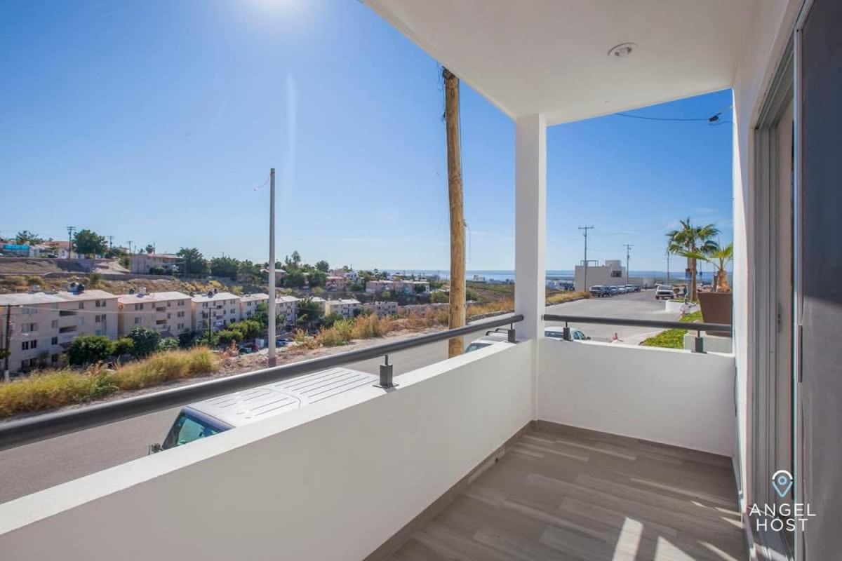 Private Pool Condo 5-Min Drive To Waterfront Malecon! 拉巴斯 外观 照片