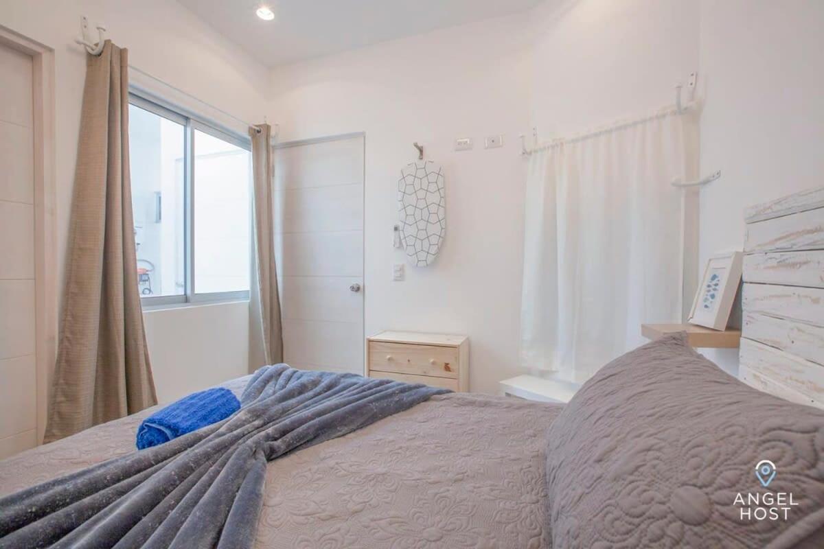 Private Pool Condo 5-Min Drive To Waterfront Malecon! 拉巴斯 外观 照片