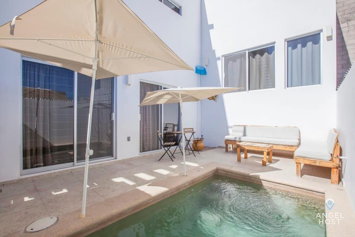 Private Pool Condo 5-Min Drive To Waterfront Malecon! 拉巴斯 外观 照片