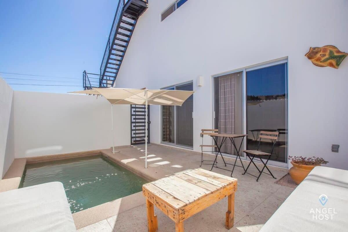 Private Pool Condo 5-Min Drive To Waterfront Malecon! 拉巴斯 外观 照片