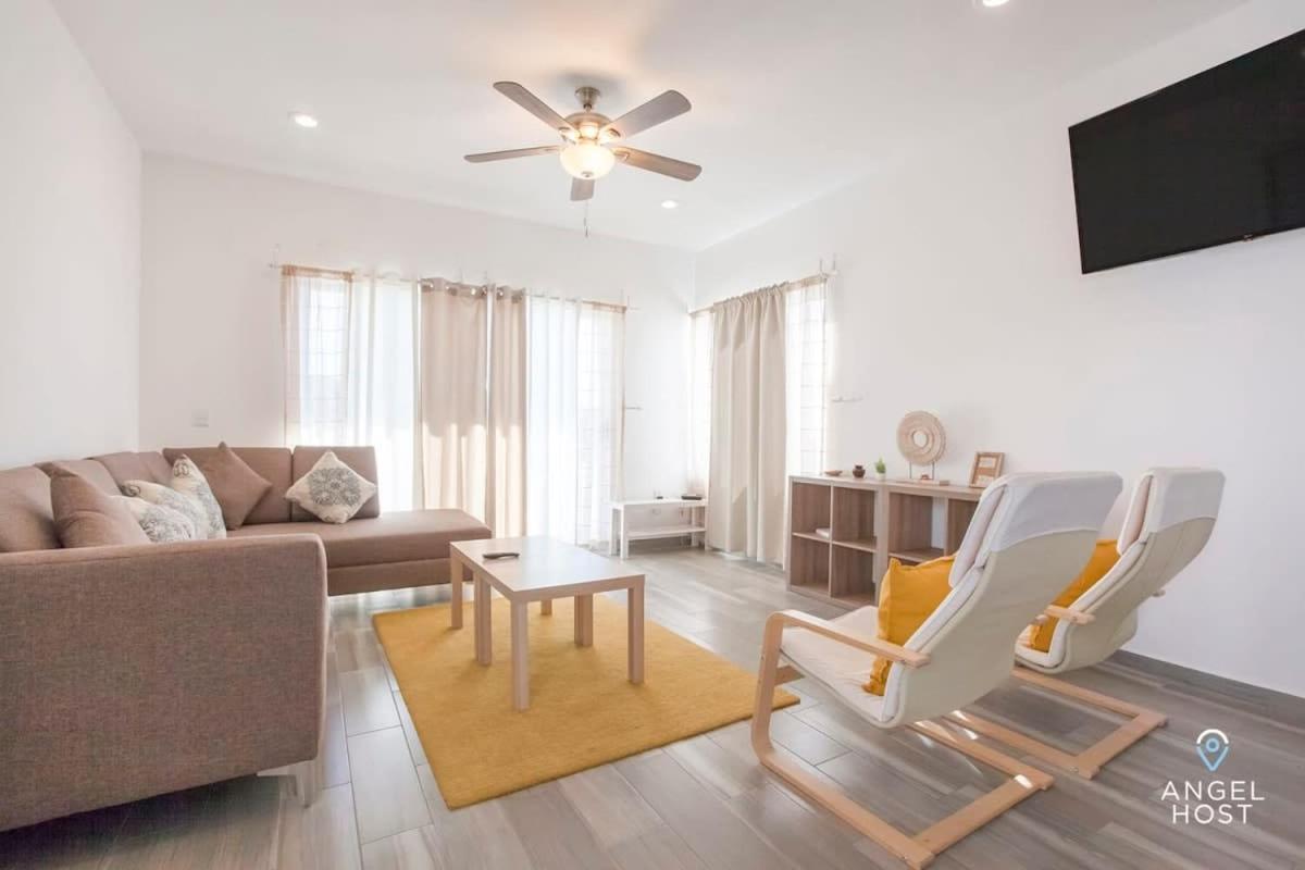 Private Pool Condo 5-Min Drive To Waterfront Malecon! 拉巴斯 外观 照片